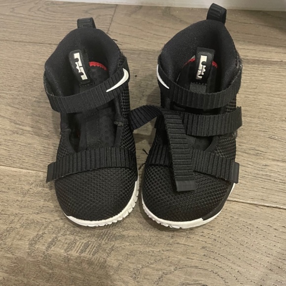 Lebron - Picture 3 of 3